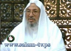 القرضاوي يحتفل بنجاح الثورة المصرية بترديد أناشيد حماسية مع تلاميذه