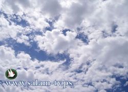 حالة الطقس: جو صاف وسقوط زخات خفيفة من المطر مساء
