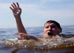 مصرع شاب غرقا في بحر نتانيا