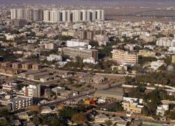 سعودية تحمل جنسية بريطانية تزعم أن والدها يحبسها منذ 4 سنوات بسبب سلوكها غير الإسلامي