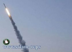 طائرات الاحتلال تشن غارات على انفاق وسط القطاع وسقوط قذائف على النقب