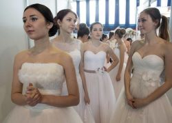 أمريكي يرفع دعوى قضائية ضد حظر تعدد الزوجات