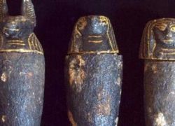 استعادة 90 قطعة أثرية مصرية قديمة من إسرائيل