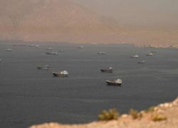 بيانات الشحن البحري تكشف انخفاضا حادا بعد إعلان إغلاق "هرمز"