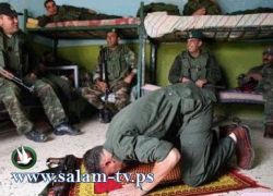 توزيع التمور والعصائر لعناصر الامن الوطني المرابطين على مداخل طولكرم