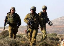 جيش الاحتلال الاسرائيلي يعتقل 4 شبان ببيت أمر
