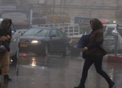 حالة الطقس : جو غائم وفرصة لسقوط زخات متفرقة من الأمطار