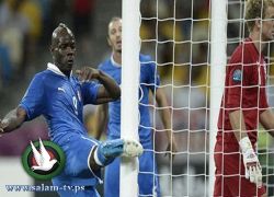 بالوتيلي : اللعب مع برشلونة ؟؟ أنا لا ألعب مع الفتيات