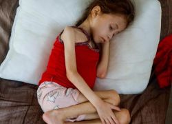 الاحتلال يتعمد تجويع أكثر من 100 ألف طفل ومريض بغزة