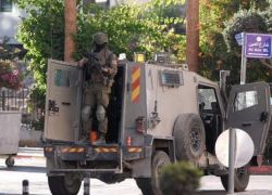 وسط اعتقالات.. الاحتلال يقتحم مناطق في الضفة والقدس