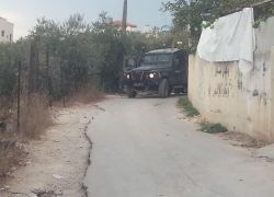 قوات الاحتلال تجدد اقتحامها لمنزل عائلة نعالوة وتخضع ذويه للاستجواب