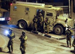 قوات الاحتلال تعتقل (5) مواطنين من نابلس