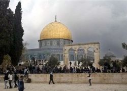 السبت-وفد فلسطيني كبير سيسلم الرئيس عباس مفاتيح أمانة القدس وعهدها