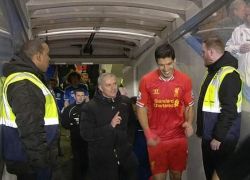 مورينيو : سواريز لا يستحق أفضل لاعب في الدوري الانجليزي