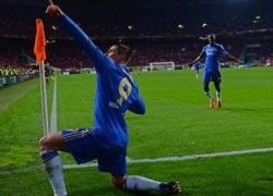 تشلسي يهزم بنفيكا في الرمق الأخير ويتوج بطلاً للدوري الاوروبي