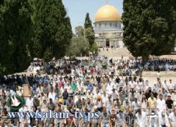 اكثر من 50 الف مصل دخلوا القدس لاحياء جمعة رمضان الثانية