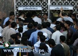 زكارنة: رواتب الموظفين اليوم الاثنين في الصراف الالي