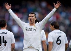 ريال مدريد يبدع ويمتع ويسحق سوسيداد بخماسية وهاتريك لرونالدو - شاهد الاهداف