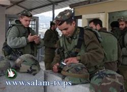 الاحتلال يجبر مواطنين على التعري على حاجز عسكري شرق يعبد