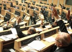 البرلمان الاردني يعفي ابناء غزة من تصاريح العمل