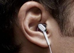سماعات الأذن تهدد سمعنا