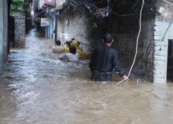 باكستان: ارتفاع حصيلة قتلى الفيضانات إلى 225 ضحية