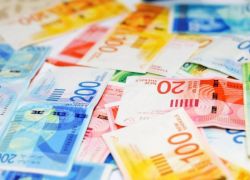 استقرار نسبي على أسعار صرف العملات