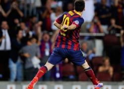 برشلونه يسحق اياكس برباعيه وهاتريك لميسي - شاهد الاهداف