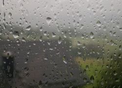 الطقس : أمطار متفرقة مساء اليوم وغدا