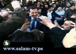 الرئيس السوري يتفقد حي بابا عمرو في حمص