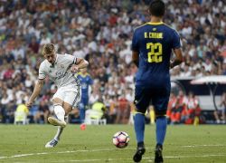 ريال مدريد يفوز بصعوبة على سيلتا فيغو ويتصدر الدوري مؤقتا !