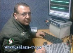 فنان غزي يعبر عن ضجره من انقطاع الكهرباء بأغنية ساخرة