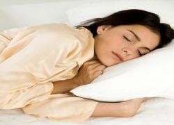 لماذا نشعر بالسقوط أثناء النوم؟
