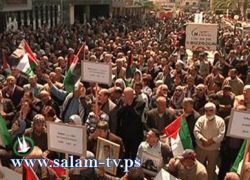الآلاف في نابلس يعلنون انطلاق فعاليات إنهاء الإنقسام الفلسطيني