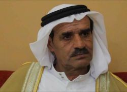 الاحتلال يعتدي بالضرب على الشيخ زياد أبو هليل صاحبة كلمة "بهمش" وأحد وجهاء عشائر الخليل