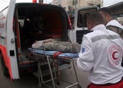 إصابة 4 مواطنين بحادث تصادم بين سيارة وجيب للاحتلال شمال الخليل