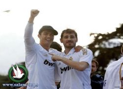 صور وفيديو: ريال مدريد إحتفل مع جماهيره في ساحة السيبيليس