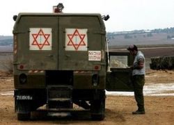 بعد سقوطه عن ناقلة جند : اصابة جندي اسرائيلي بجروح شمال فلسطين المحتله