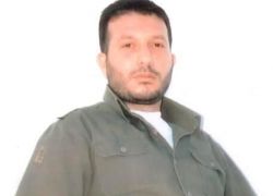 والدة اسير بقي لها 15 يوما بينها وبين الموت تقابل ابنها في الأسر وتقول له ....