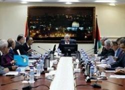 الحكومة الفلسطينية : لم تتسلم اموالا للاعمار وتدعو الموظفين الالتزام بدوام الخميس