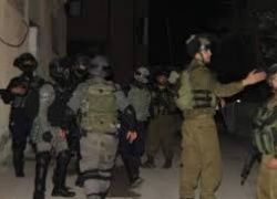 الاحتلال يعلن مقتل أحد جنوده خلال اقتحام يعبد واعتقال أربعة شبان