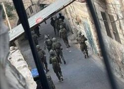 قوات الاحتلال تواصل اقتحام البلدة القديمة بنابلس
