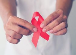 في اليوم العالمي لمرض الايدز : الصحة الفلسطينية : تسجيل 5 اصابات جديدة بمرض الايدز