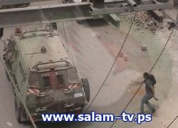 طلبة المدارس يتصدون لدوريات الاحتلال وسط مدينة طولكرم