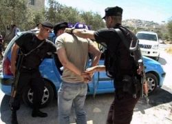 الشرطة تقيض على شخصين بحوزتهما مواد مخدرة ويتعاطونها في طولكرم