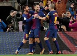 برشلونة يعزز صدارته بفوز بثلاثية على ليفانتي