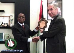 جامعة فلسطين التقنية ـ خضوري تستقبل سفير جنوب افريقيا