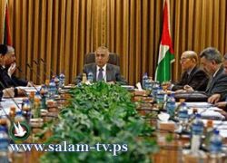 مجلس الوزراء يؤكد استمرار الجهود لحل الأزمة المالية الحالية
