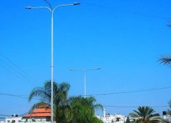 بلدية طولكرم تبدأ بتركيب وحدات إنارة شوارع موفرة للطاقة بالتعاون مع سلطة الطاقة