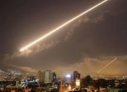 الدفاعات السورية تتصدى لقصف اسرائيلي استهدف مطار التيفور